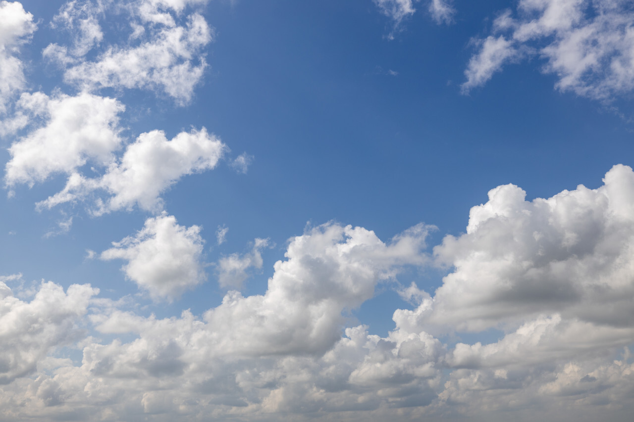 beautiful clouds on blue sky - Photo #6712 - motosha | Free Stock Photos