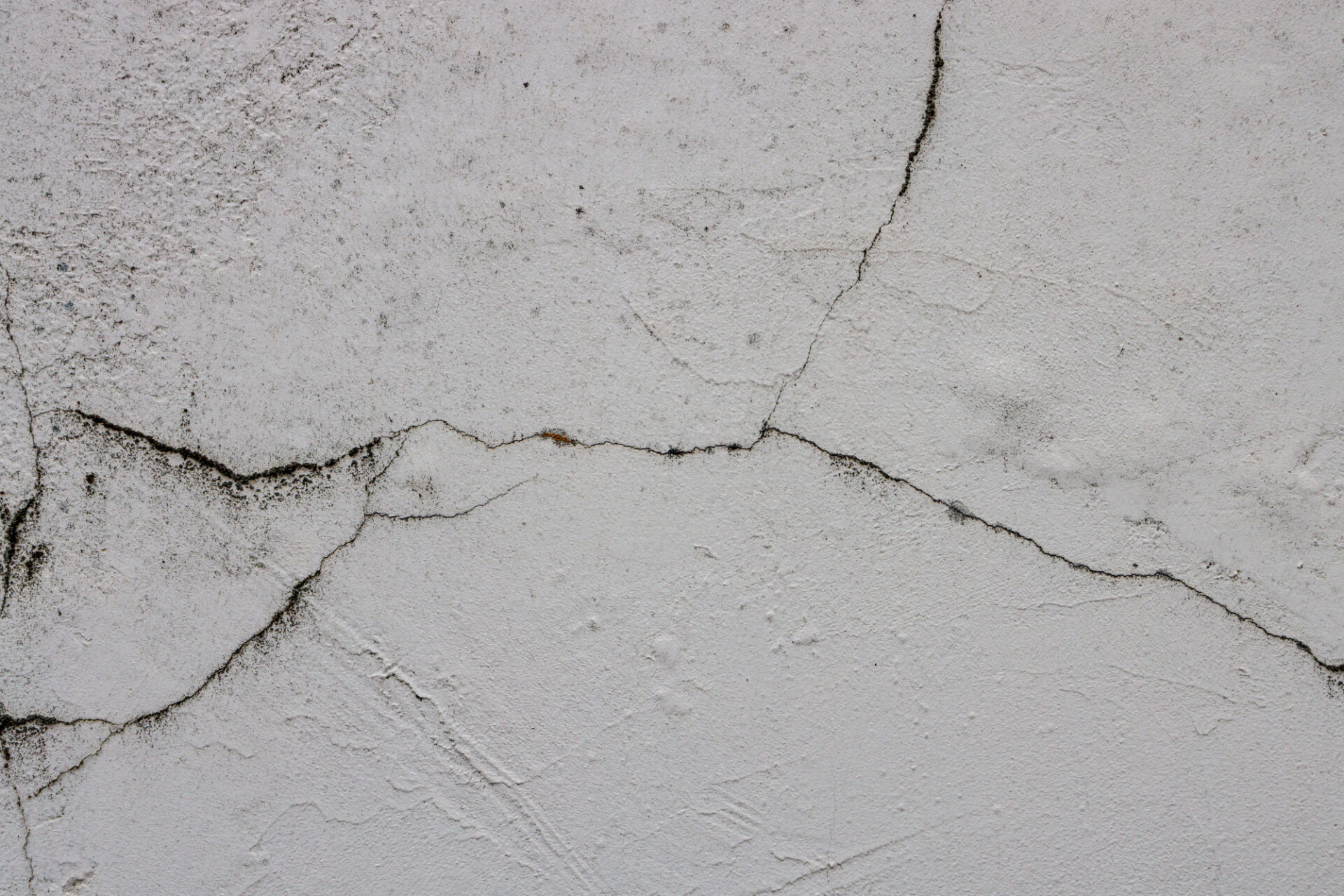 white wall crack texture