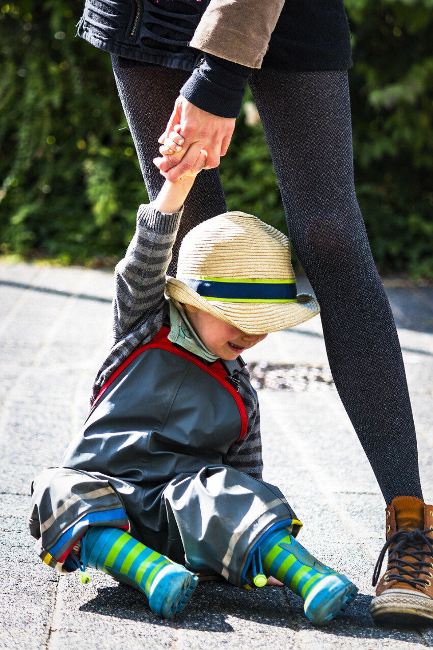 toddler has tantrum - Photo #2799 - motosha | Free Stock Photos