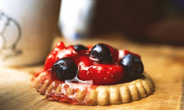 blueberry strawberry cake blueberry strawberry cake