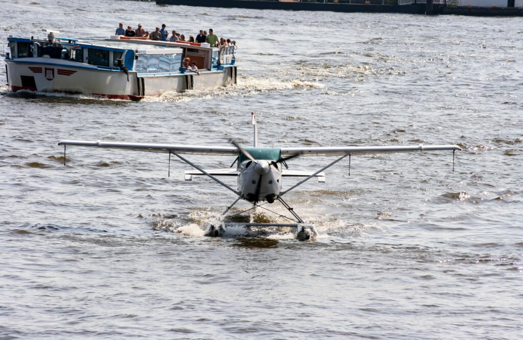 seaplane on the elbe