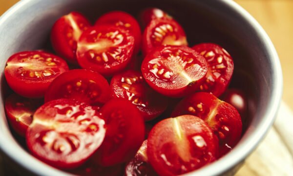 sliced cherry tomatoes 03 sliced cherry tomatoes 03